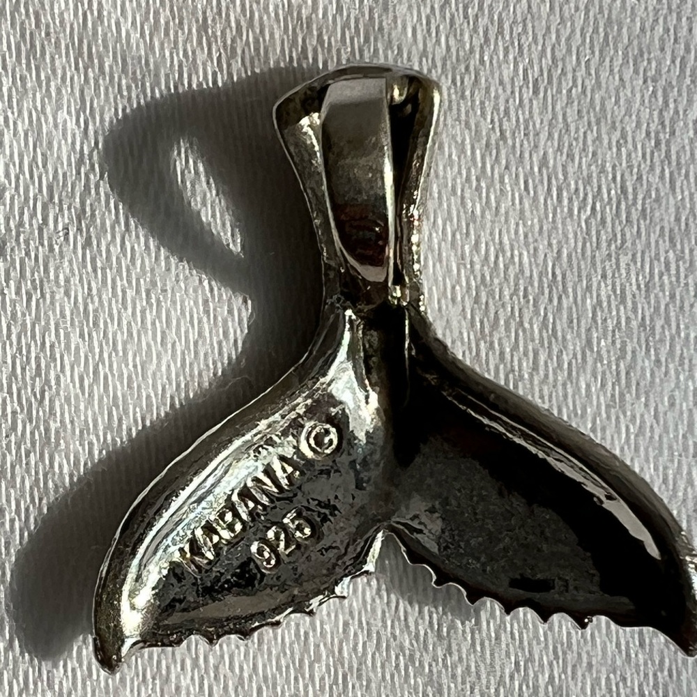 🐋Whale Tail Pendant🐋 - Picture 2 of 4